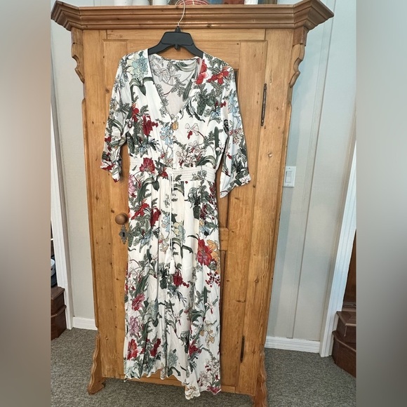 Dresses & Skirts - Women’s Floral Lightweight Dress Casual & Cute Size Large Short Sleeve